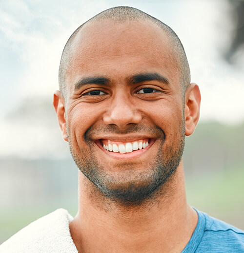 cropped-portrait-of-a-handsome-young-male-athlete-M5XBVQ7.jpg